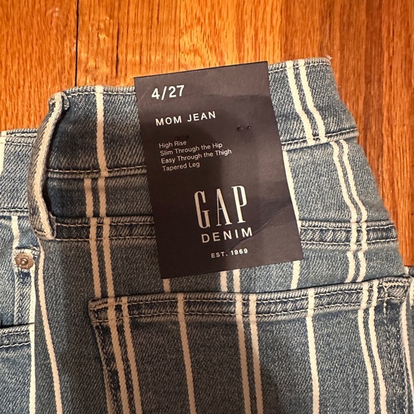 Railroad Gap Skinny Jeans - Picture 5 of 6
